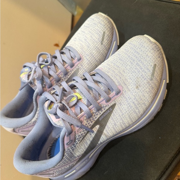 Brooks running sneakers - Picture 3 of 7